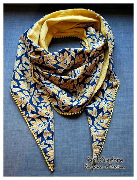 Foulard triangle façon trendy - feuillage moutarde